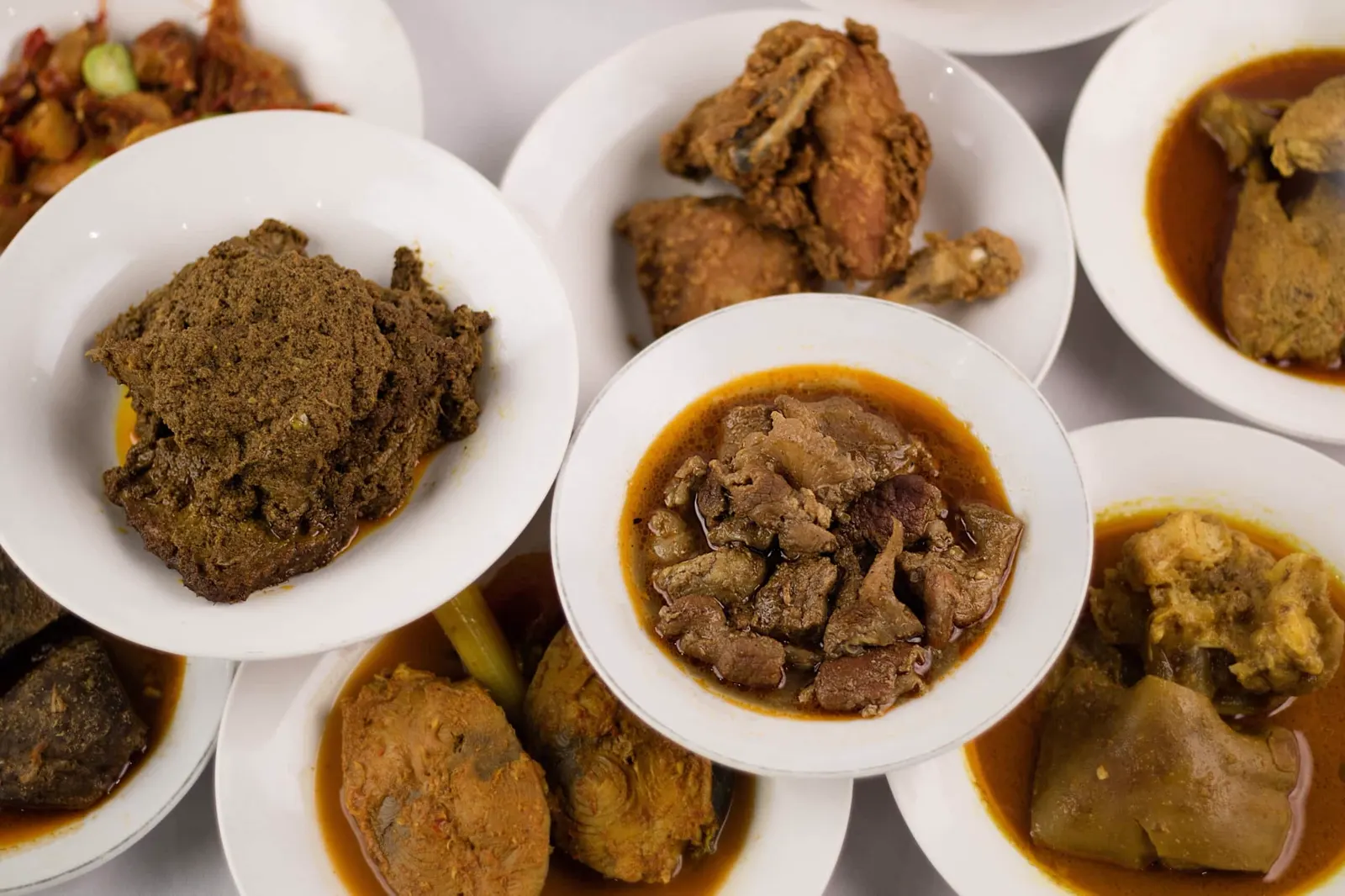 Aneka hidangan masakan Minang